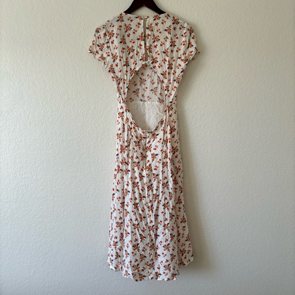 Modern Citizen White Red Floral Cut Out Back Midi Dress Size Large - Picture 6 of 7